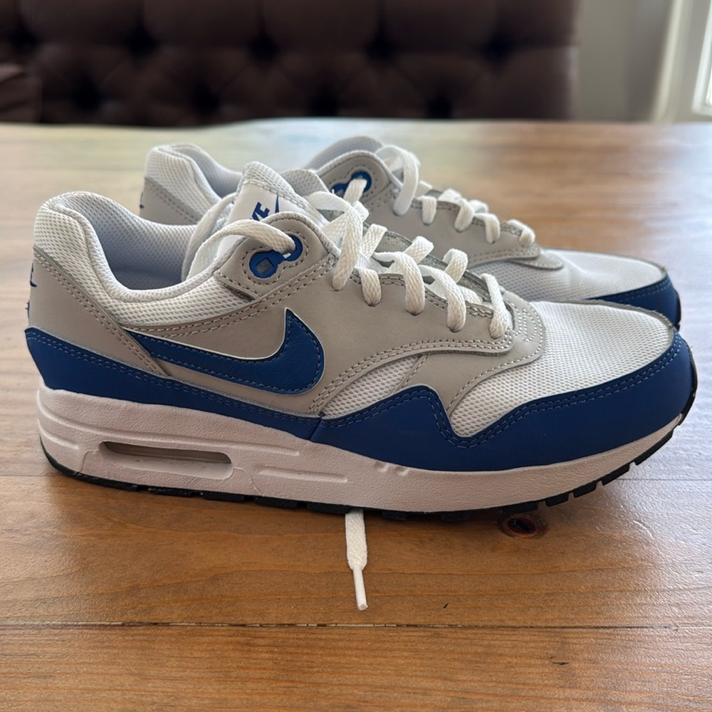 Nike Air Max 1 boys - size 5.5Y